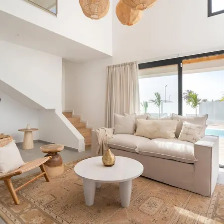 Villa Noma - Design Space With Pool In Corralejo Buitenkant foto