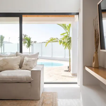Villa Noma - Design Space With Pool In Corralejo Buitenkant foto